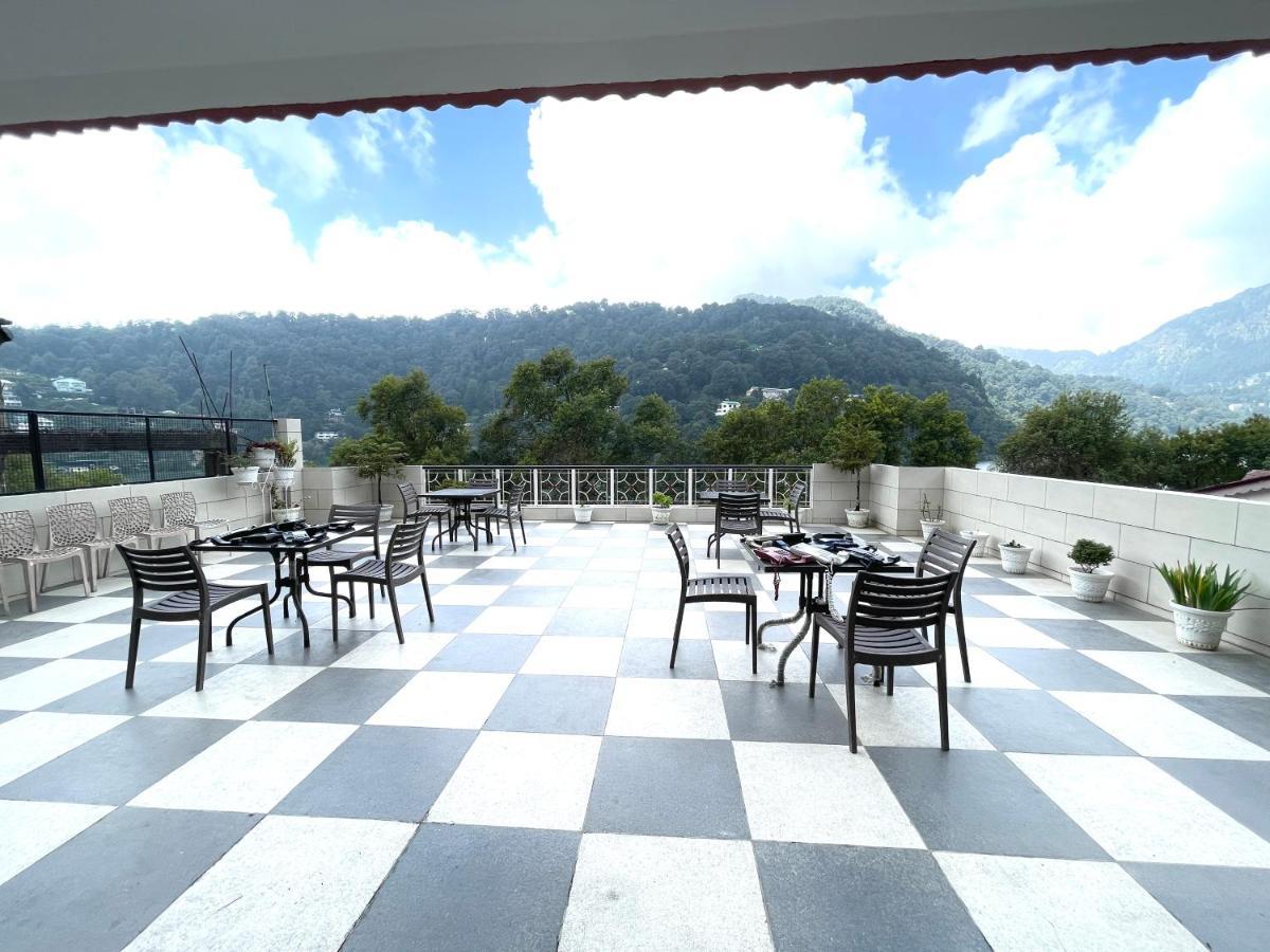 Hotel Prince ! Nainital Mall Road-Prime-Location In-Front-Of-Naini-Lake Hygiene-And-Spacious-Room מראה חיצוני תמונה